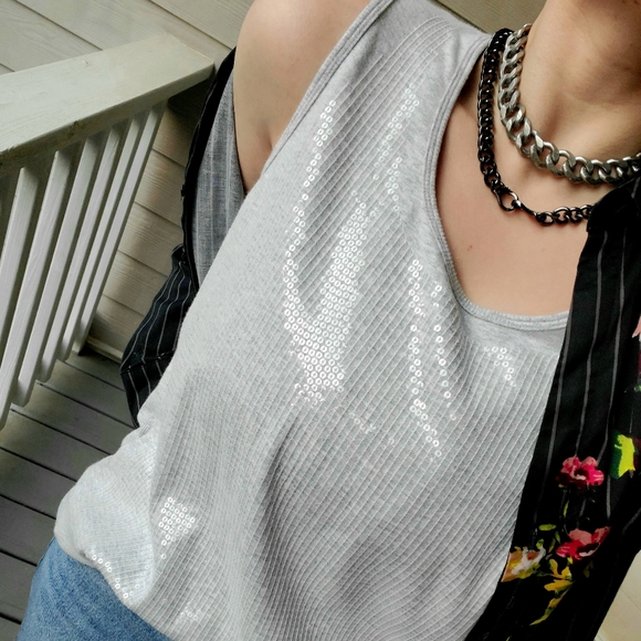 Chico's Zenergy Heather Grey Knit Clear Sequined Front Panel Sassy Tank Top - Picture 3 of 12